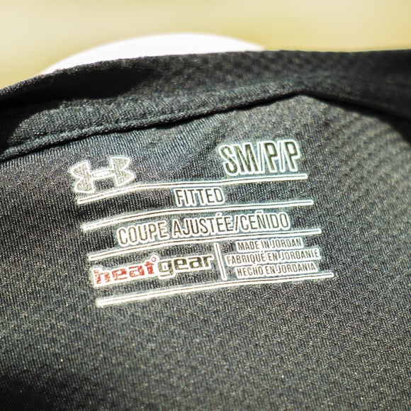 Under Armour heatgear top - Picture 5 of 6